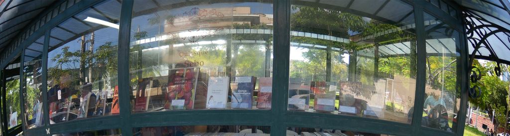 Banca Biblioteca Farias de Carvalho em Manaus Promove Acesso à Leitura e Cultura Regional