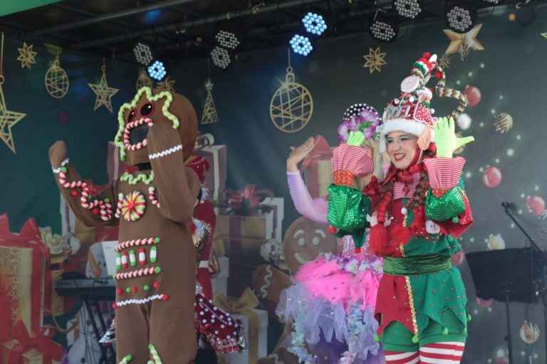 Natal Itinerante: Montagem teatral é apresentada em carreta-palco no bairro Terra Nova