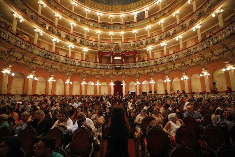 ‘Sarau Carnavalesco’ abre a temporada de espetáculos no Teatro Amazonas, na sexta-feira