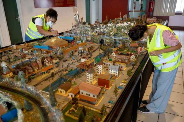 <em>Governo do Amazonas inicia processo de revitalização da exposição ‘Cidade de Santa Anita’ na Galeria do Largo</em>