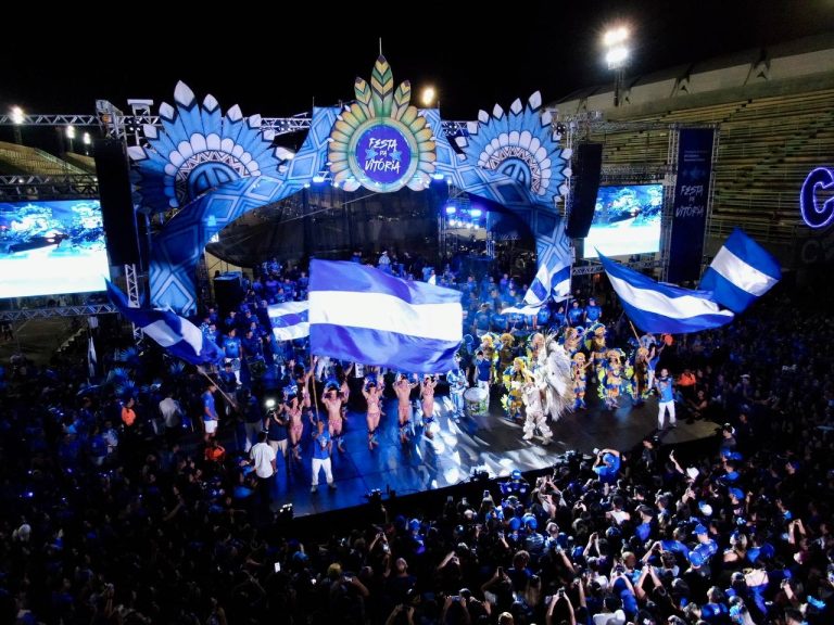 Festival de Parintins 2024: Boi Caprichoso celebra tricampeonato histórico no Sambódromo de Manaus