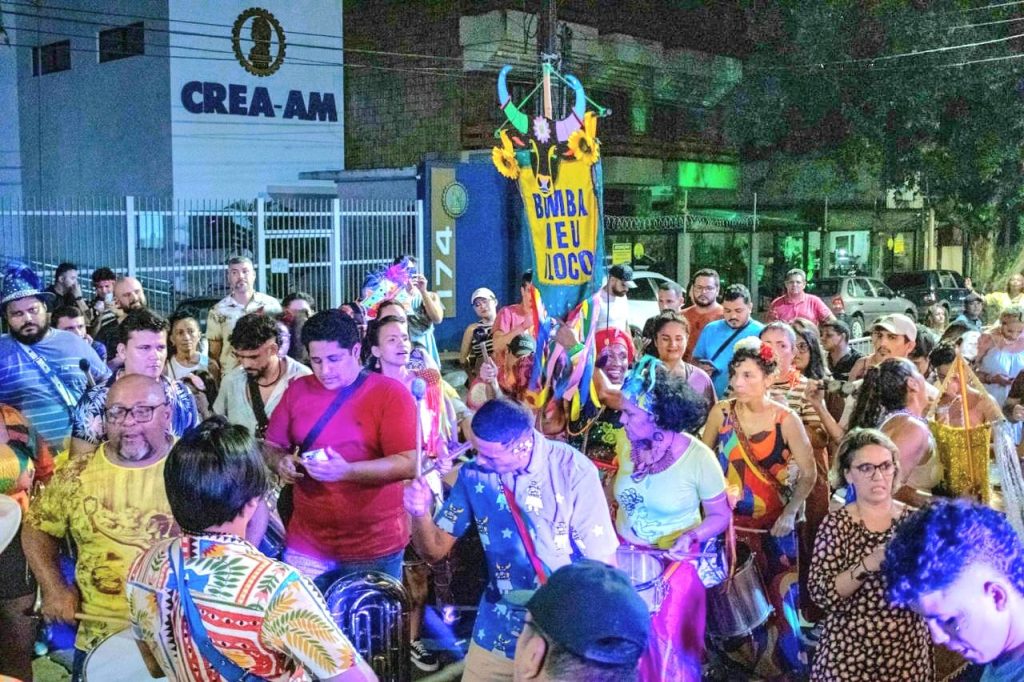 Bumba Meu Bloco leva cortejo carnavalesco fora de &eacute;poca ao Largo de S&atilde;o  Sebasti&atilde;o - Portal Cultura do AM