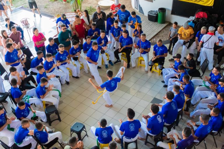 Dois projetos contemplados pela Lei Paulo Gustavo promovem atividades envolvendo capoeira