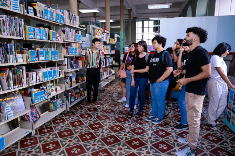 Troca de Livros e Gibis movimenta a Biblioteca Pública do Amazonas neste domingo