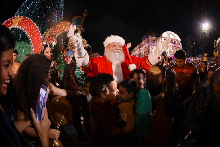 Governo do Amazonas celebra O Mundo Encantado do Natal no Largo de São Sebastião, neste domingo