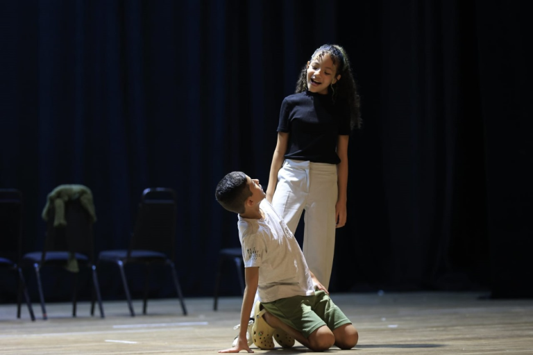 Elenco do musical “Pedro e Paula” se prepara para apresentar o universo natalino no Teatro Amazonas