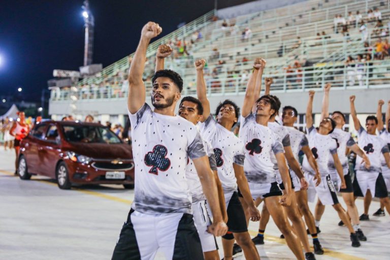 Carnaval na Floresta 2025: Escolas de Samba do Grupo Especial de Manaus movimentam o Sambódromo