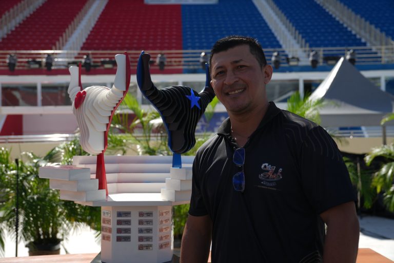 Festival de Parintins 2025: Troféu ‘Sincretismo Cultural’ celebra união dos bois de Parintins