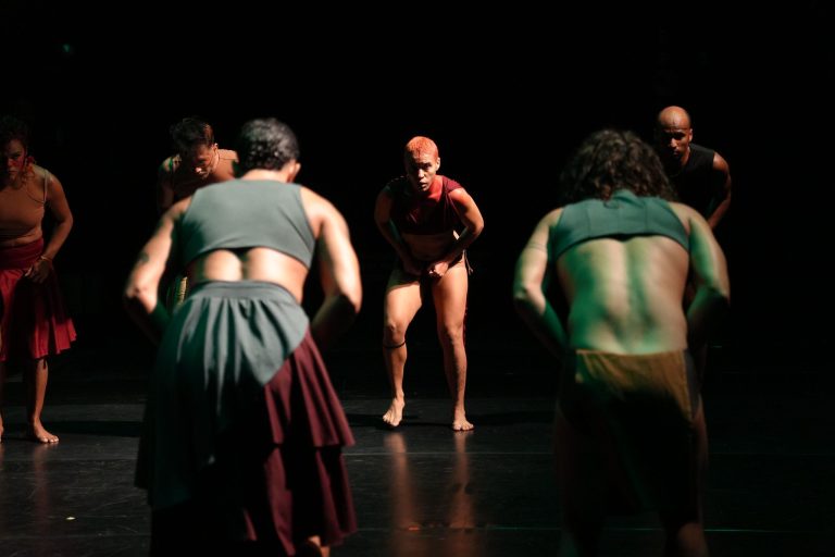 Corpo de Dança do Amazonas une arte e resistência dos povos originários no palco do Teatro Amazonas