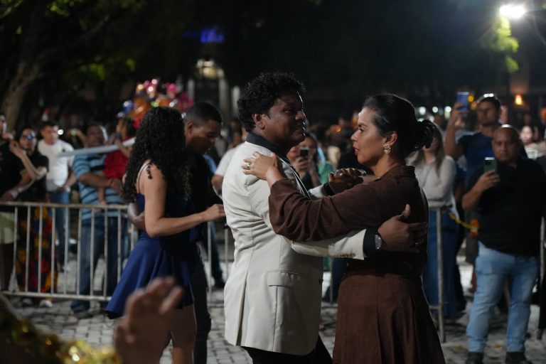 Tradição e memória marcam os 46 anos do “Carrossel da Saudade” no Largo de São Sebastião