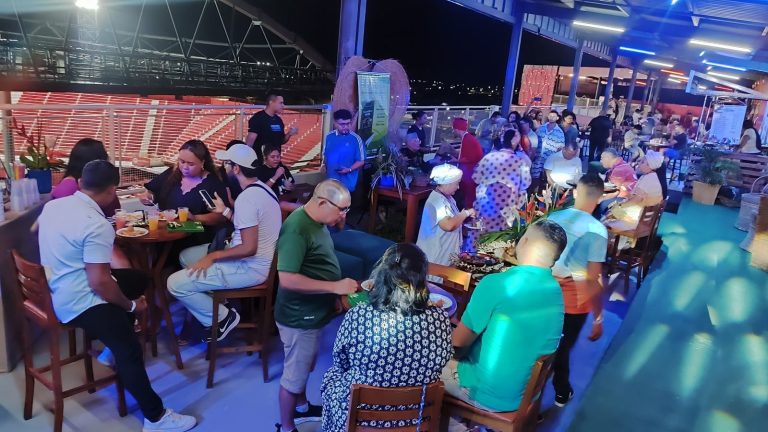 Feira Povos Criativos reúne cinema, exposições e economia criativa no Liceu de Artes de Parintins