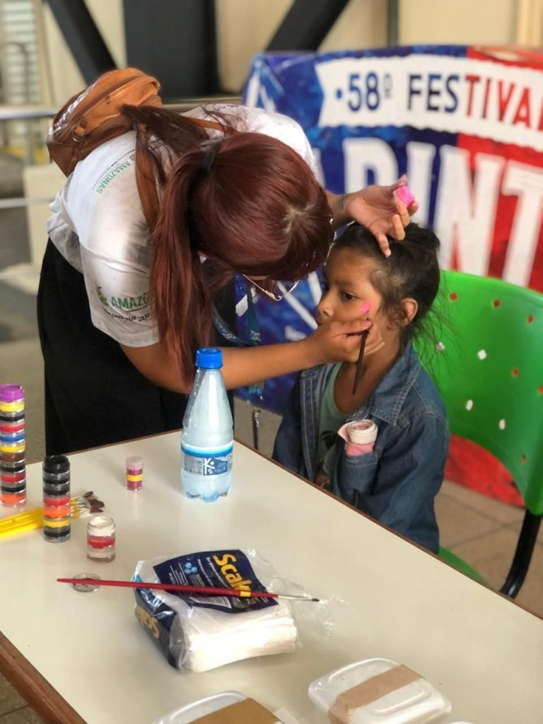 Feira dos Povos Criativos em Parintins celebra o Dia das Crianças com programação especial no Bumbódromo