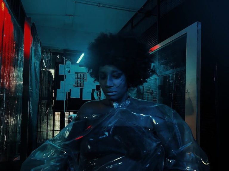 Isis de Manaus lança videoclipe ‘Te Satisfazer’ com exibições gratuitas e programação cultural em Manaus