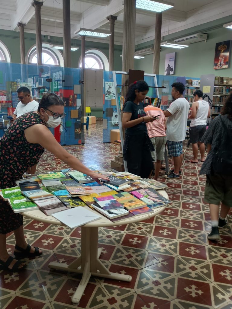 Biblioteca Pública do Amazonas promove a última edição da Troca de Livros e Gibis do ano, neste domingo