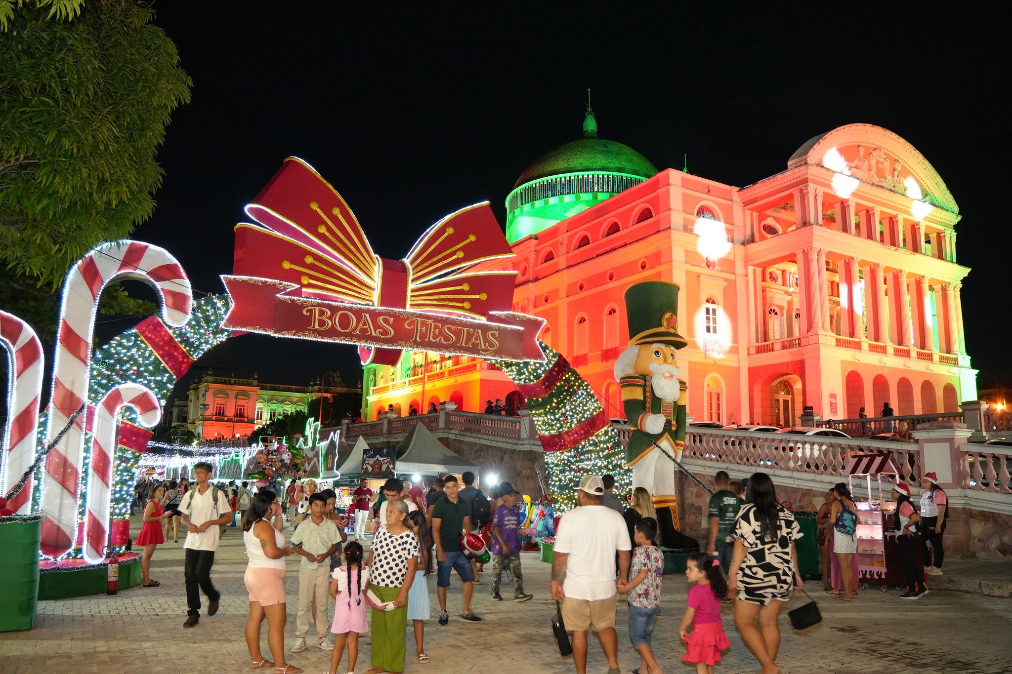 Programação 'O Mundo Encantado do Natal' do Governo do Amazonas Atraiu 200 Mil Pessoas em Manaus