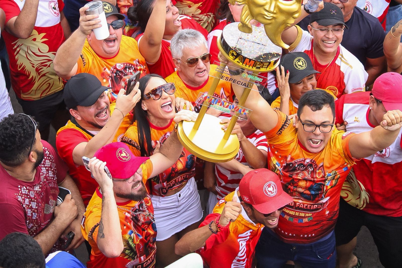 Grande Família conquista o Carnaval de Manaus após 17 anos de espera