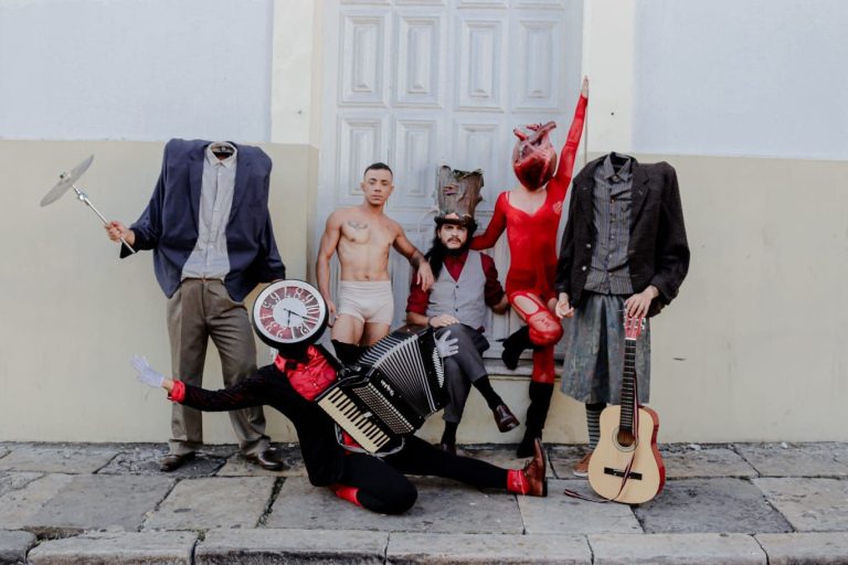 Sessão do Cinema de Arte apresenta documentário sobre resistência circense no Cineteatro Guarany