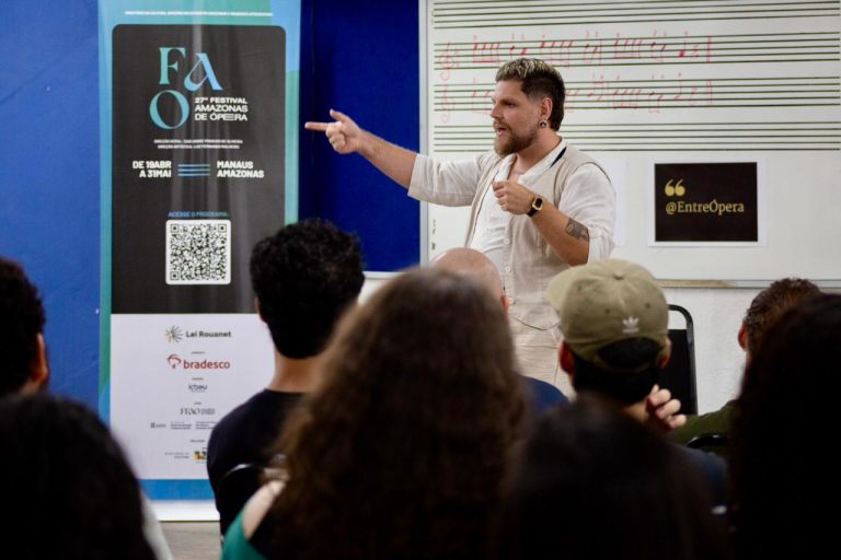 Projeto ‘Ópera nas Escolas’ leva oficinas interativas de canto lírico a estudantes da rede pública de Manaus