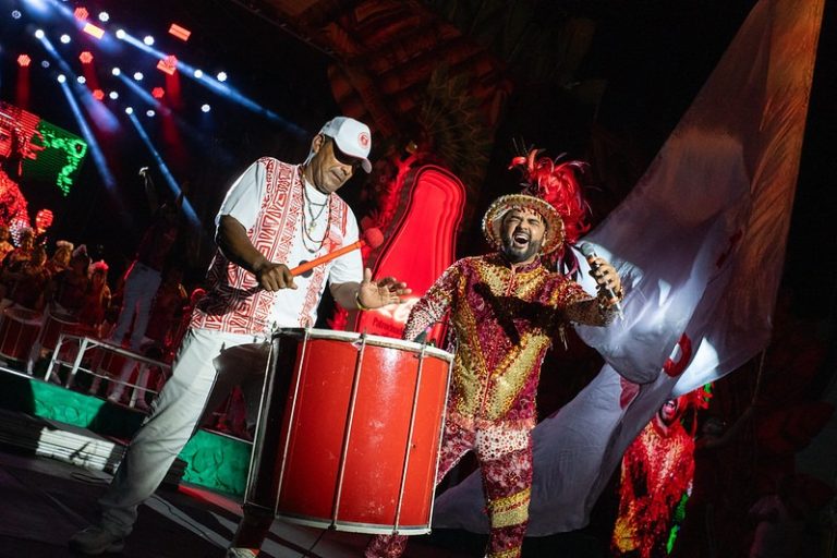 Curral do Garantido transforma o Sambódromo em grande celebração da cultura popular amazonense