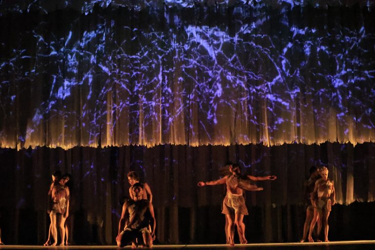 Corpo de Dança do Amazonas apresenta ‘Urutau’ em noite dedicada à dança contemporânea no Teatro Amazonas